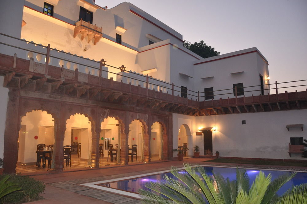 Chandra Mahal Haveli Luharu Bagian luar foto